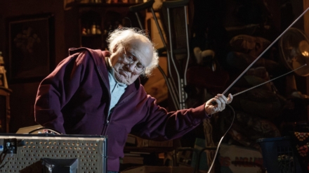 0298: Danny DeVito (Sam) in Roundabout Theatre Company’s world-premiere production of I Need That by Theresa Rebeck.